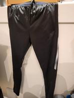 Voetbal broek maat 164 als nieuw, Kinderen en Baby's, Kinderkleding | Maat 164, Ophalen of Verzenden, Zo goed als nieuw, Jongen of Meisje