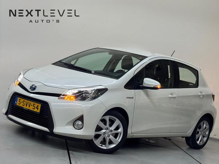 Toyota Yaris 1.5 Full Hybrid Dynamic Camera Navi Cruise, Auto's, Toyota, Bedrijf, Te koop, Yaris, ABS, Achteruitrijcamera, Airbags