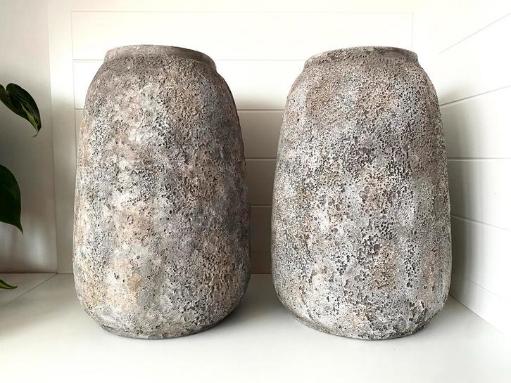 Grote Bloempotten - Set van 2 stoer en sober, Huis en Inrichting, Woonaccessoires | Vazen, Zo goed als nieuw, Overige kleuren