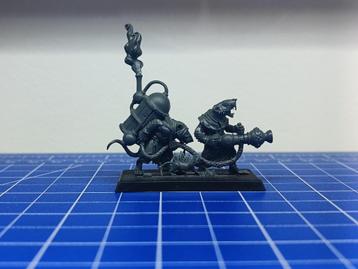 Warhammer Age of Sigmar Warpfire Throwers Team Set 1 Skaven beschikbaar voor biedingen