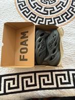 Yeezy Foamrunner maat 43 Zwart YZY FOAM RNR, Zwart, Nieuw, Ophalen of Verzenden, Sneakers of Gympen