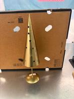 Metalen pyramide, Ophalen, Nieuw