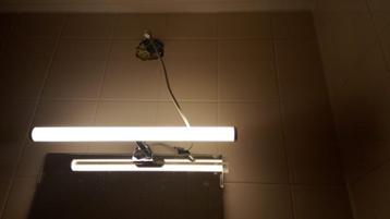 Badkamerlamp beschikbaar voor biedingen