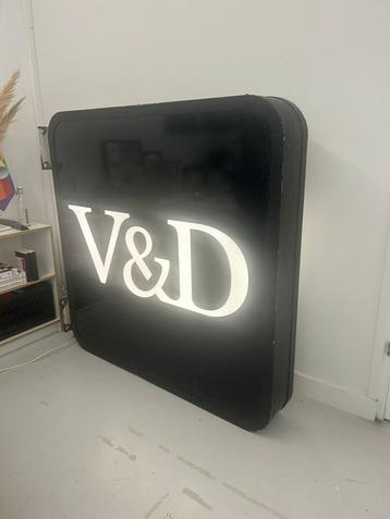 V&D origineel gevel bord beschikbaar voor biedingen