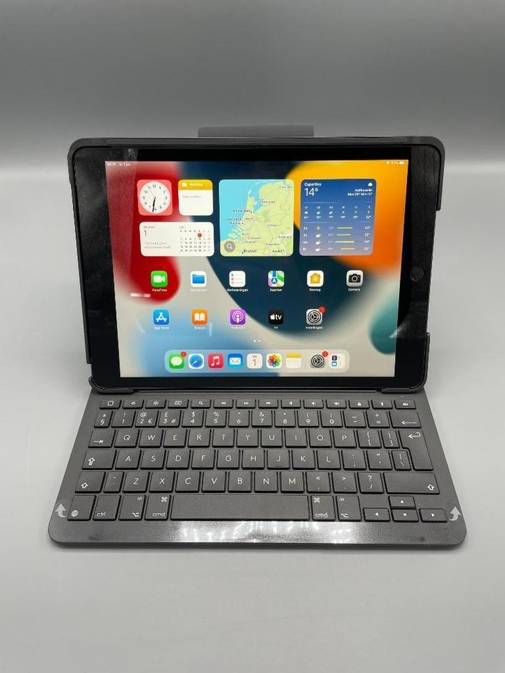 iPad 9e generatie LTE + Logitech Slim Folio toetsenbordhoes, Computers en Software, Apple iPads, Zo goed als nieuw, Apple iPad