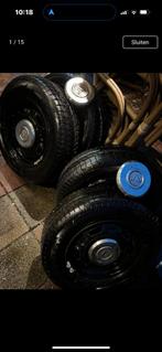 Volvo 245 Volvo 244 velgen met doppen, Ophalen of Verzenden, Zo goed als nieuw