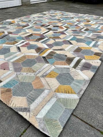 Vloerkleed 160x230cm beschikbaar voor biedingen