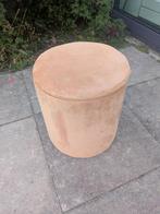 Suede poef (met opbergvak), Ophalen, Minder dan 50 cm, Gebruikt, Rond