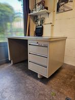 Vintage stalen Ahrend bureau ., Ophalen, Gebruikt