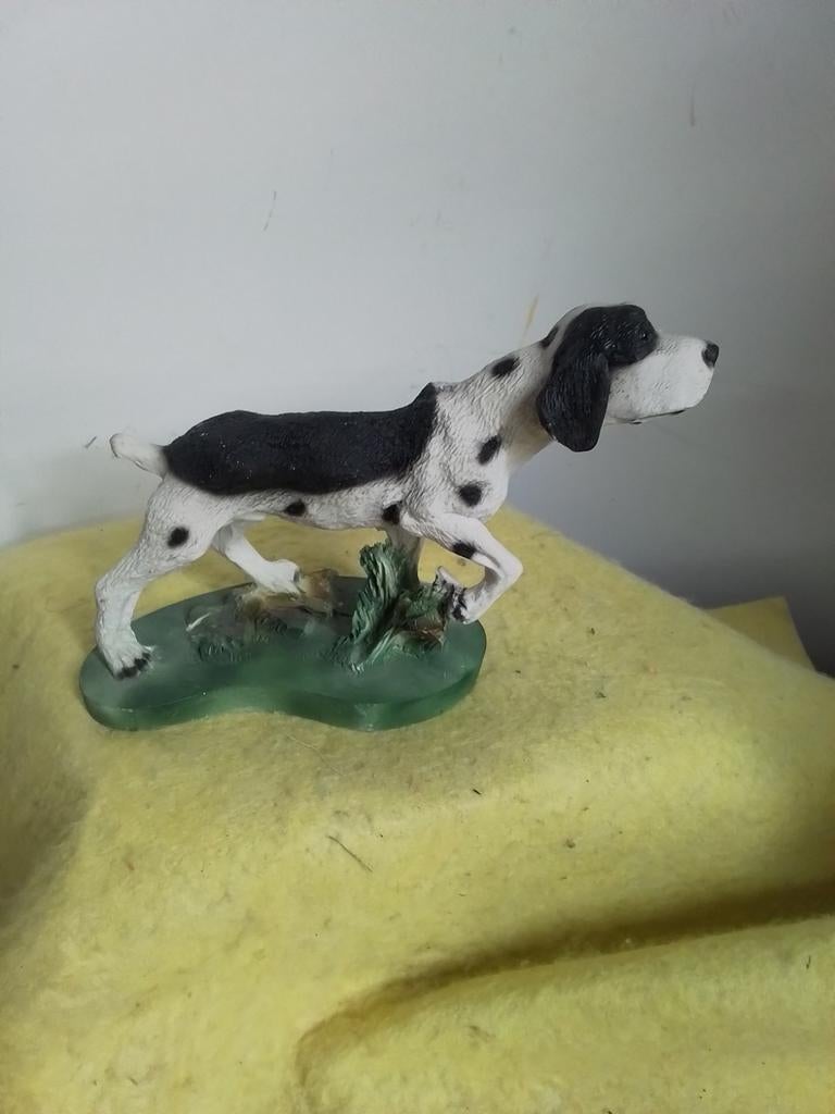 9113) mooi beeld jachthond   15x12cm, Ophalen of Verzenden, Zo goed als nieuw, Dier