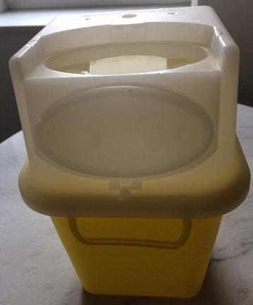 Naaldencontainer Sharpsafe, 4L  beschikbaar voor biedingen