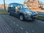 Peugeot Partner 1.6 16V Tepee 2009, Niet mooi, wel goed!, Auto's, Voorwielaandrijving, Stof, 1402 kg, Zwart