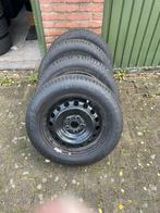 Winterbanden Toyota Yaris  of Mazda 2 hybrid, Auto-onderdelen, Banden en Velgen, Ophalen, Gebruikt, 15 inch, Banden en Velgen