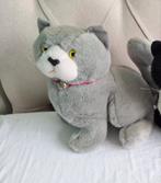 Pluche Grijs Witte Kat, Ophalen of Verzenden, Zo goed als nieuw, Poes