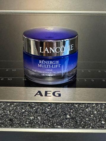 Lancome renergie multi lift creme spf 15 all skin types 50ml beschikbaar voor biedingen