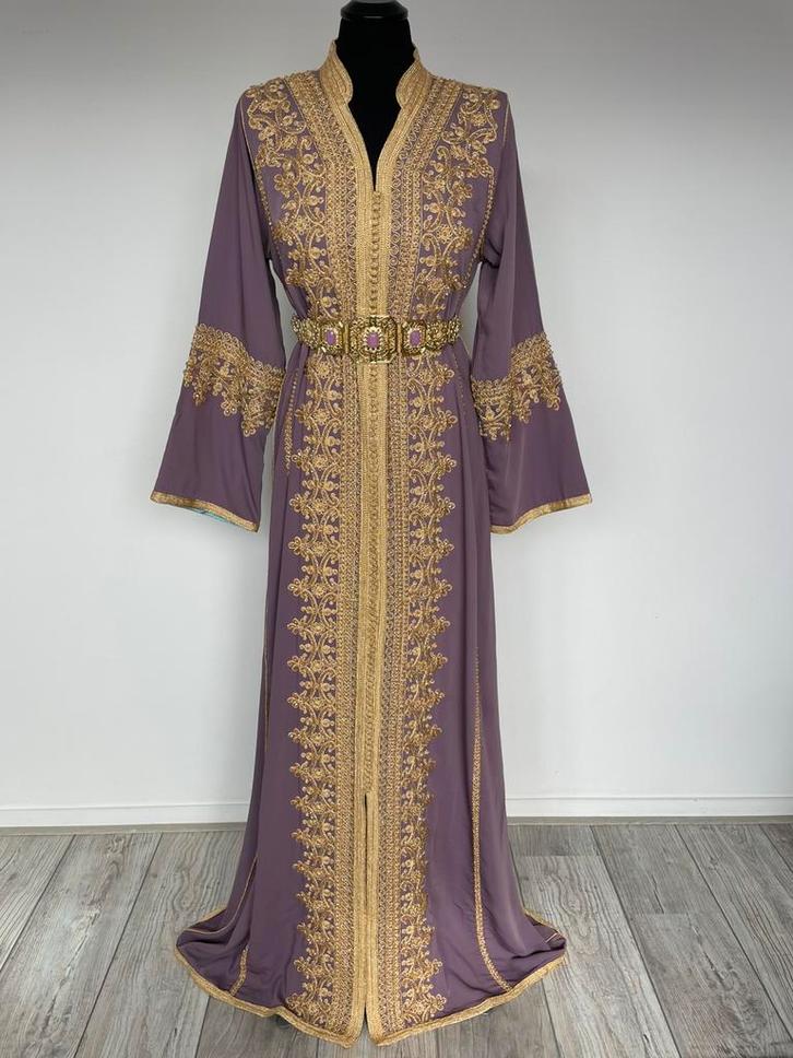 Takchita’s te huur, Kleding | Dames, Gelegenheidskleding, Zo goed als nieuw, Overige typen, Maat 38/40 (M), Ophalen of Verzenden