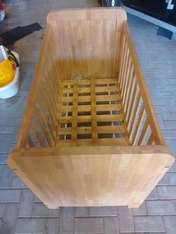 Kinderbed/Babybed met 2e verdieping - Nette Staat. beschikbaar voor biedingen