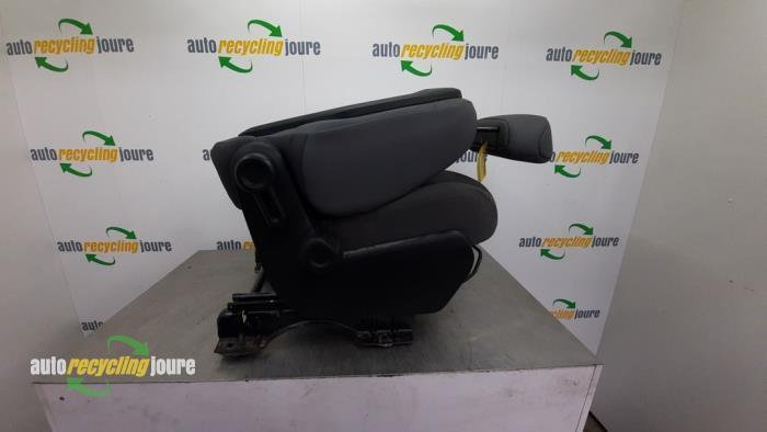 Stoel rechts van een Peugeot Partner, Auto-onderdelen, Interieur en Bekleding, Peugeot, Gebruikt, 3 maanden garantie