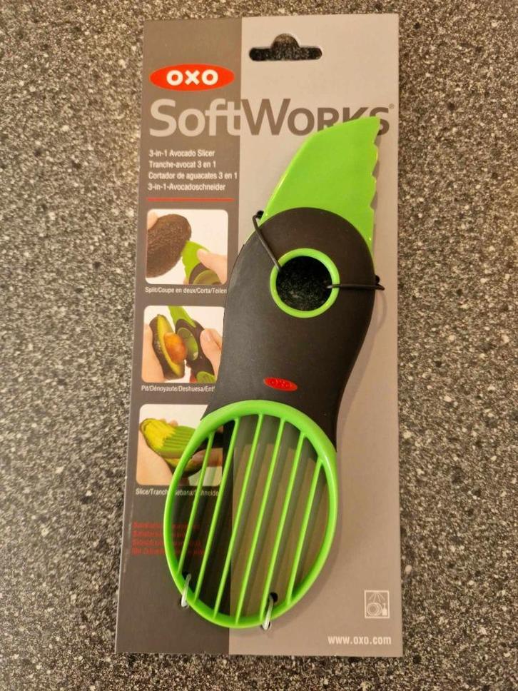 Nieuw oxo softworks avocadosnijder 3-in-1, Huis en Inrichting, Keuken | Keukenbenodigdheden, Nieuw, Ophalen of Verzenden