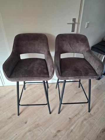 2 Taupe Bar Krukken - Nette Staat beschikbaar voor biedingen