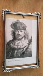Antiek klein zilver kleur fotolijstje bewerkte hoek bol glas, Ophalen of Verzenden