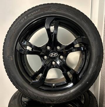 Nieuwstaat! Hyundai Kona 17 inch Velgen + Winterbanden beschikbaar voor biedingen