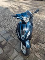 PIAGGIO NEW FLY, Fietsen en Brommers, Scooters | Piaggio, Maximaal 45 km/u, Ophalen of Verzenden, Zo goed als nieuw, Fly