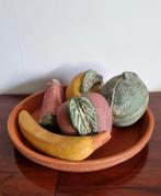 Mexicaanse terracotta fruitschaal.Schaal met 5 stukken fruit, Antiek en Kunst, Curiosa en Brocante, Ophalen of Verzenden