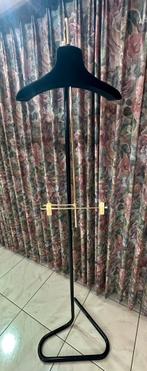 Dressboy, Ophalen, Zo goed als nieuw