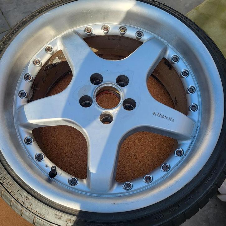 Leuk setje keskin opknap velgen, Auto diversen, Autosport-onderdelen, Ophalen