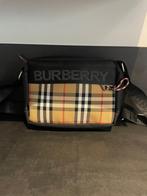 Burberry tas, Sieraden, Tassen en Uiterlijk, Tassen | Schoudertassen, Ophalen of Verzenden