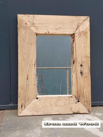 Spiegel met oud eiken wagonplanken lijst afmeting 76 x 55 beschikbaar voor biedingen