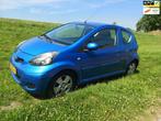 Toyota Aygo 1.0i 12V Access Airco Nieuwe koppeling Rijdt en, Voorwielaandrijving, Gebruikt, Zwart, 68 pk