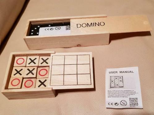 2 reis formaat spelletjes: domino & boter, kaas en eieren, Hobby en Vrije tijd, Gezelschapsspellen | Bordspellen, Zo goed als nieuw