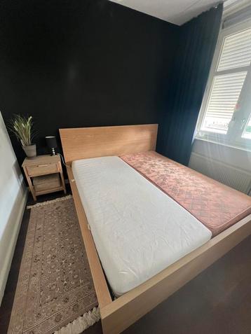 Tweepersoonsbed Ikea beschikbaar voor biedingen