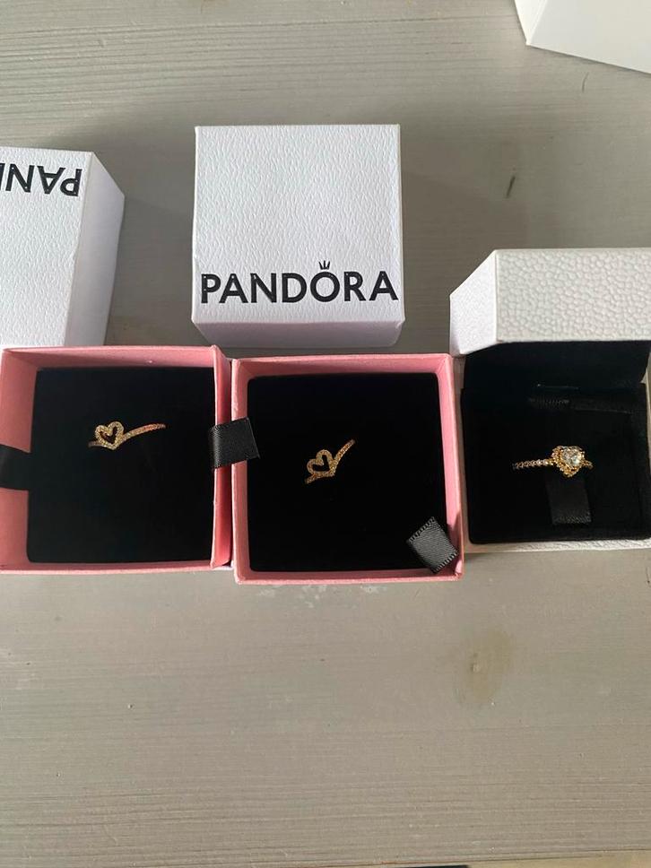 Pandora Ringen, Sieraden, Tassen en Uiterlijk, Ringen, Nieuw, Dame, 17 tot 18, Goud, Zilver, Met kristal, Ophalen of Verzenden