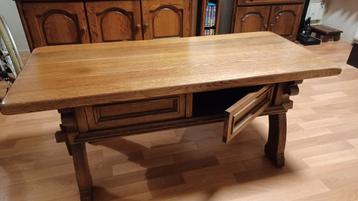 Salontafel t.e.a.b. beschikbaar voor biedingen