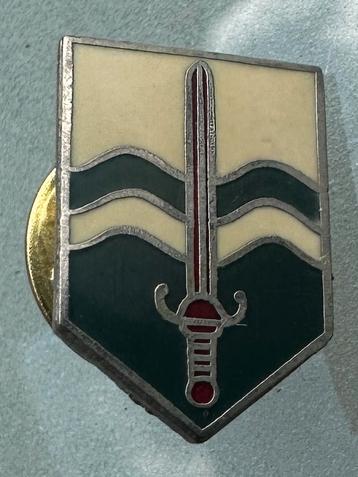 Pin Nationaal (Territoriaal) Commando beschikbaar voor biedingen