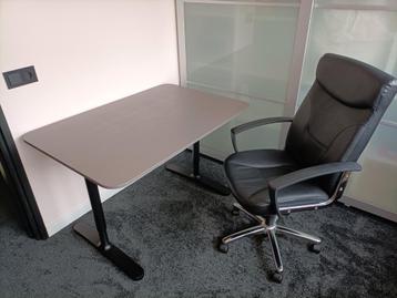 Bureau en bureaustoel 120 x 80 cm