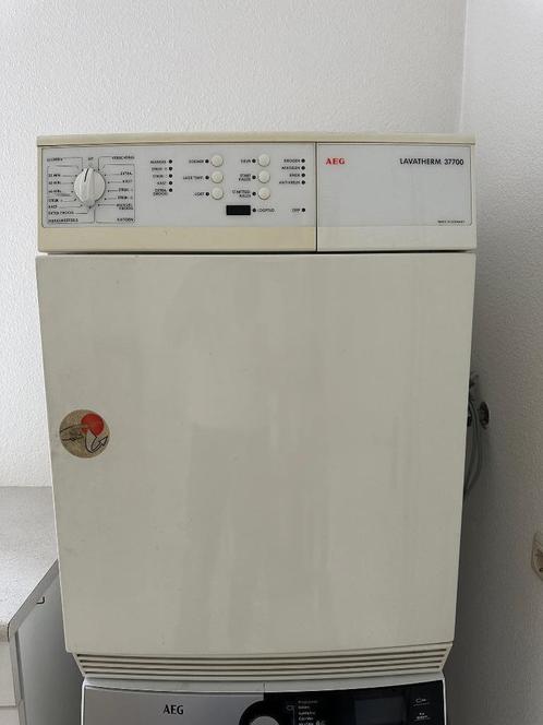 AEG Lavatherm 37700 Luchtdroger, Witgoed en Apparatuur, Wasdrogers, Gebruikt, Luchtafvoer, Voorlader, 6 tot 8 kg, 85 tot 90 cm