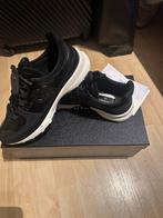 Chanel Sneakers - Stijlvol en Comfortabel!, Kleding | Heren, Schoenen, Ophalen of Verzenden, Zo goed als nieuw, Zwart, Sneakers of Gympen