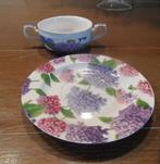 2x soepkom en schotel, kleurrijk hortensia motief, Huis en Inrichting, Keuken | Servies, Ophalen of Verzenden, Zo goed als nieuw