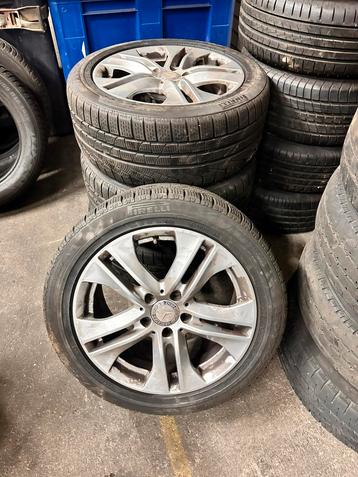 Mercedes E klasse w212 winterbanden set . 245/45r17 pirelli beschikbaar voor biedingen