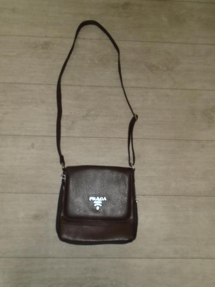 Prachtige Echt Leer Crossbody Tas Schoudertas ZGAN, Sieraden, Tassen en Uiterlijk, Tassen | Damestassen, Zo goed als nieuw, Schoudertasje