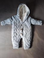 Schattig gebreid baby pakje met capuchon 62, Ophalen of Verzenden, Zo goed als nieuw, Onbekend, Jongetje of Meisje
