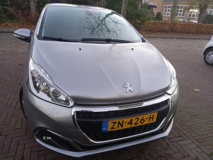 Peugeot 208 1.2 Puretech 110pk 2019 Grijs, Auto's, Peugeot, Particulier, ABS, Achteruitrijcamera, Adaptive Cruise Control, Airbags