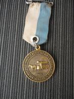 Carnavals medaille Baron van Ginneken 't Lestogenblik 1969, Carnaval, Overige maten, Ophalen of Verzenden, Gedragen