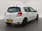 Renault Clio 1.5 dCi 5-DEURS AUTHENTIQUE *APK 10-2024!* + TR, Auto's, Renault, Origineel Nederlands, Te koop, 5 stoelen, Hatchback