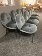 8 stuks of 2 x 4 stuks grijze velvet stoelen van must living, Ophalen, Modern, landelijk, Zo goed als nieuw, Metaal