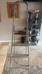 Trapladder, Doe-het-zelf en Verbouw, Ladders en Trappen, Ophalen of Verzenden, Zo goed als nieuw, Minder dan 2 meter